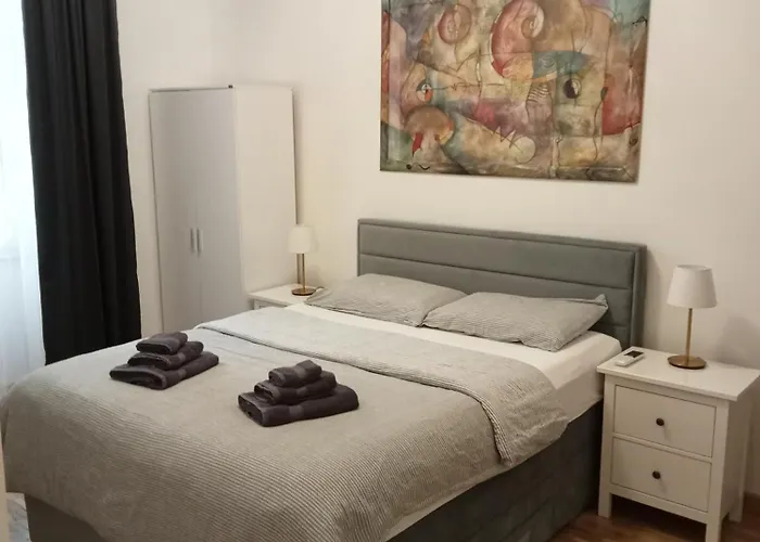Fenix Rooms